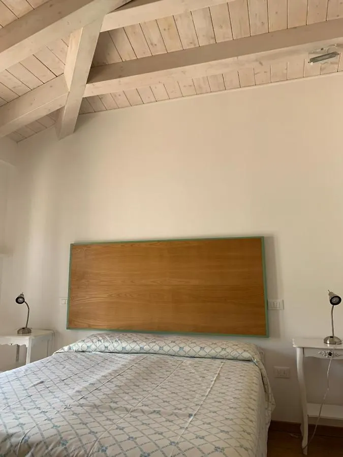 B&B Viale Italia 22 福洛尼卡 住宿加早餐酒店