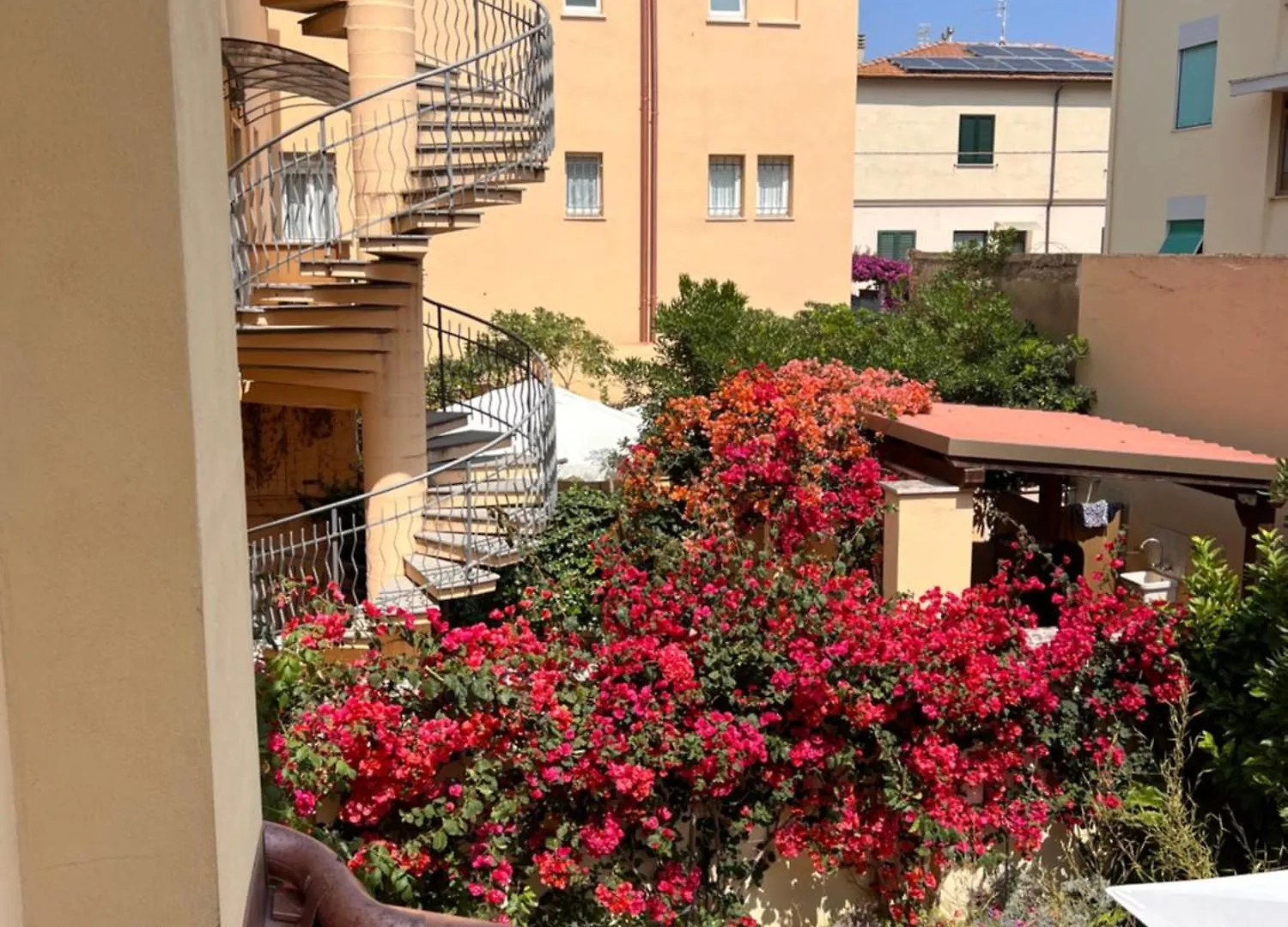 B&B Viale Italia 22 福洛尼卡 住宿加早餐酒店